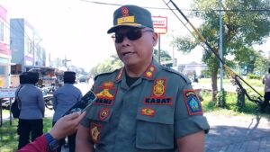 Sat Pol PP Sidoarjo Bongkar 13 Lapak, dan 9 Lapak Terbongkar Sendiri di Desa Gemurung 