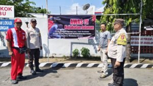 Cegah Aksi Premanisme, Polres Nganjuk Pasang Banner Imbauan di Titik Strategis