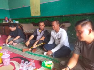 Polsek Krian Pererat Silaturahmi, Hadiri Doa Bersama untuk Kepala Desa Sidorejo yang Akan Berangkat Haji