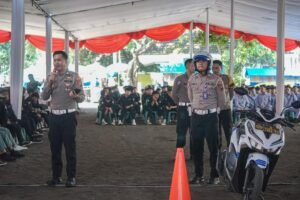 Polres Jember Gelar ‘Pondok Pesantren Road Safety’ Ajak Santri Jadi Pelopor Tertib Lalu Lintas