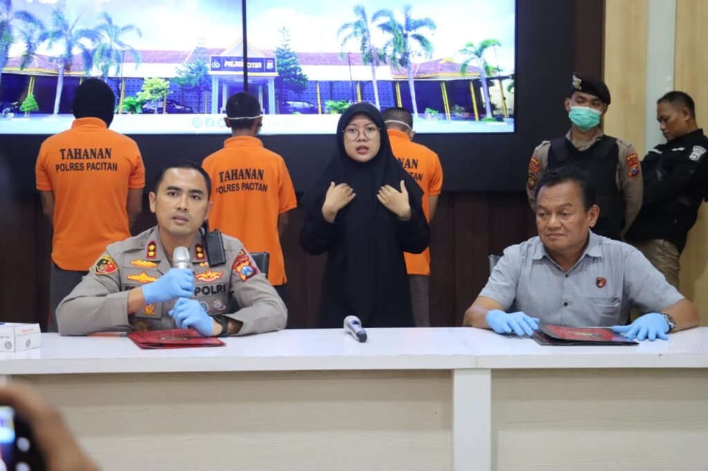 Polres Pacitan Amankan Preman Mengaku Karang Taruna, Palak Sejumlah Toko Modus Iuran Kebersihan