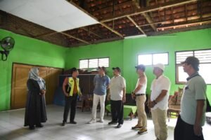 Bupati Sidoarjo Janjikan Perbaikan Plavon SDN 1 Sebani