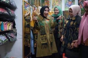 Wakil Bupati Sidoarjo Apresiasi Ekonomi Kreatif UMKM Lokal di Nine Art Gallery
