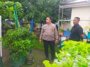 Polsek Gedangan Optimalkan Ketahanan Pangan Sayur Hidroponik di Desa Keboansikep