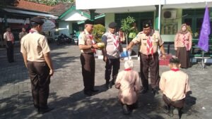 Danramil Wonoayu Lantik dan Kukuhkan Anggota Saka Wira Kartika Pramuka 