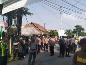 Penertiban Lapak Bangli Desa Tambak Oso di Warnai Ricuh dan Tidak Ada Titik Temu 