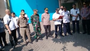 Jurusita PN Sidoarjo Eksekusi Pergudangan 462 M2 Meiko3 Desa Gemurung