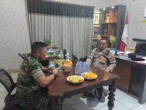 Kapolsek dan Danramil Krian Jalin Silaturahmi dan Perkuat Sinergi Demi Keamanan Wilayah