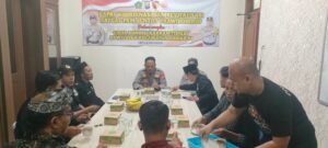 RAPAT KOORDINASI DAN REVITALISASI PAM SENTOT PRAWIRODIRJO CIPTA KONDISI HARKAMTIBMAS DI KECAMATAN SIDOARJO KOTA 