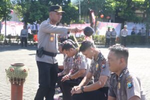 Kado Hari Bhayangkara Ke-79, 129 Anggota Polresta Sidoarjo Dapatkan Kenaikan Pangkat