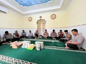 Binrohtal Personel Polsek Krian di Musholla Al Iman,Tingkatkan Keagamaan Islami