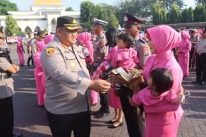 Polres Pasuruan Gelar Sertijab dan Kenaikan Pangkat 60 Anggota