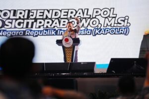 Kapolri Terima Penghargaan dari Organisasi Buruh Dunia atas Dedikasi Lindungi Hak Buruh