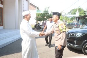 Awali Tugas, Kapolres Probolinggo yang Baru Kunjungi Ponpes Nurul Qodim Paiton
