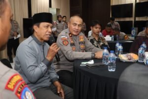 Jalin Sinergi di Jumat Curhat Polres Pelabuhan Tanjungperak Ajak Toga Tomas Jaga Kamtibmas