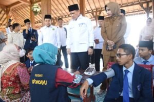 Dukung Cek Kesehatan Gratis, Wamenag RI Pantau Langsung Pelaksanaannya di Kabupaten Sidoarjo