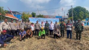 Manfaatkan Lahan Tidur, Polsek Gedangan Gelar Tanam Jagung Serentak