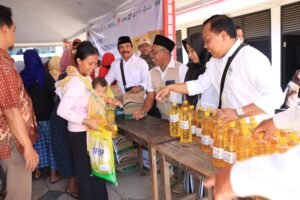 Bantu Tekan Inflasi, Polri Gelar Pasar Murah di Malang