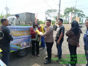 Gebyar Gerakan Pangan Murah Polsek Porong Berkeliling Roda Tiga di Serbu Emak Emak Membeli Beras