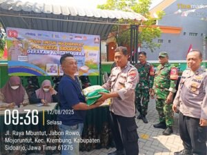 Gandeng SDN Mojoruntut, Polsek dan Koramil Krembung Gelorakan Gerakan Pangan Murah 