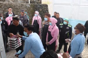 Polresta Banyuwangi Launching SPPG Salurkan Makan Bergizi Gratis 1.218 Siswa di Watukebo