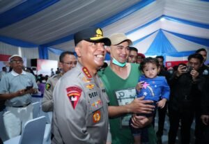 Wakapolri Sapa Warga Gunung Sindur dalam Bakti Sosial Sekolah Kemala Taruna Bhayangkara 