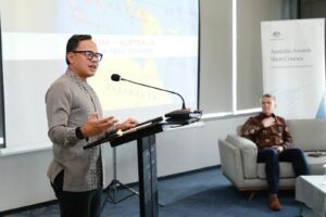 Wamendagri Bima Arya Dorong Aparatur Pemda Manfaatkan Beasiswa Australia untuk Tingkatkan Kualitas Kebijakan Publik
