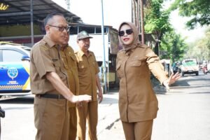 Tindak Lanjuti Keluhan Warga, Wabup Sidoarjo Sidak Rencana Betonisasi Jalan Lingkar Timur Sepanjang 1,8 Km