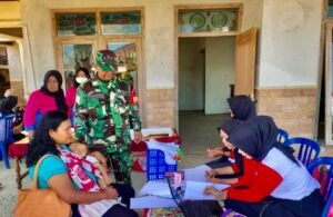 Babinsa Panggungasri Dampingi Kegiatan Posyandu, Wujud Kepedulian Terhadap Kesehatan Warga