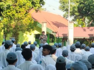 Polres Pasuruan Gelorakan Program Police Go To School Wujud Pembinaan Edukasi Efektif Di Sekolah.