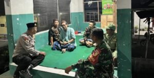 Giat Poskamling Dialogi dengan Warga, Polsek Beji Perkuat Keamanan di Gunung Gangsir 