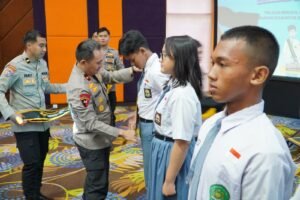 Polda Jatim Kukuhkan 234 Pelajar Jadi Duta Kamtibmas, Siap Jadi Agen Perdamaian di Sekolah
