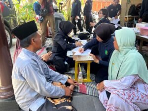 Dokkes Polda Jatim Lakukan Pengumpulan DNA Keluarga Korban Reruntuhan Bangunan Ponpes Al Khoziny 