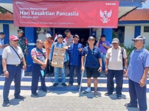 Purna Tugas DAMRI 2024/2025 Tuntut Hak Pesangon, Gelar Aksi Jalan Kaki Surabaya–Jakarta