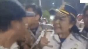 Ketegangan Antara Petugas Dishub dan Anggota AMI di Surabaya Soal Parkir Liar