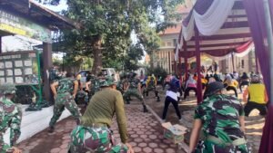 TNI dan Warga Desa Kedondong Bangun Semangat Kebersamaan Lewat Apel dan Senam Pagi