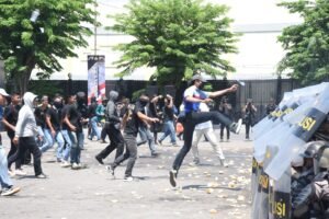 Polda Jatim Gelar Simulasi Sispamkota di GOR Sidoarjo