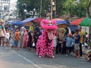 BARONGSAI IKUT MERIAHKAN CAR FREE DAY DI KRIAN