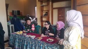 Sentuhan Humanis TMMD: Latih Skill MUA, Ciptakan Kemandirian Warga