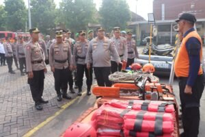 Kapolres Pasuruan Pimpin Apel Kesiapan Tanggap Darurat Bencana 2025