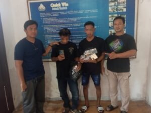 Polsek Tambak Amankan Dua Pelaku Curat Toko di Telukjati Dawang Gresik