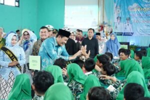 H. Subandi Ajak Siswa Berliterasi Lewat BergeMPPita