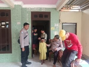 Warga Temukan Anak, Diserahkan ke Polsek Wonoayu untuk Diserahkan Keluarga