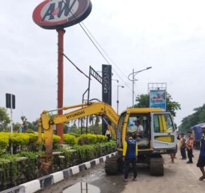 Rumah Pompa Siaga 24 Jam Atasi Banjir di Depan Lippo,Pemkab Maksimalkan Pembersihan Saluran.