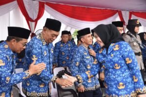 Wabup Sidoarjo Pimpin Upacara Bendera HUT Korpri