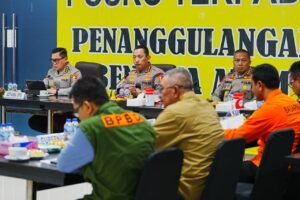 Kapolri Pimpin Rakor Bencana dengan Forkopimda Sumut, Bahu Membahu Tangani Bencana