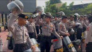 Pengecekan Satuan Samapta Polresta Sidoarjo, Dukung Pengamanan Nataru dan Antisipasi Bencana Hidrometeorologi