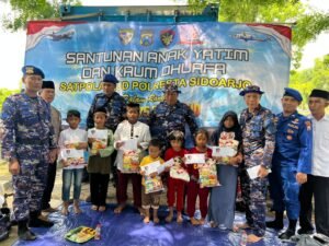 HUT ke-75, Polairud Polresta Sidoarjo Gelar Tasyakuran dan Santunan Dhuafa di Desa Tlocor