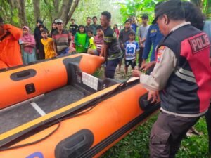 Polsek Krian Gerak Cepat Tangani Laporan Anak Tenggelam di Sungai Mas Sidomulyo