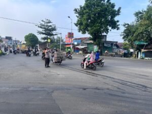 Polisi Sidoarjo Pagi Melayani